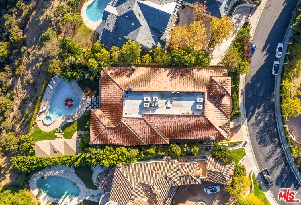 2140 Stratford Circle