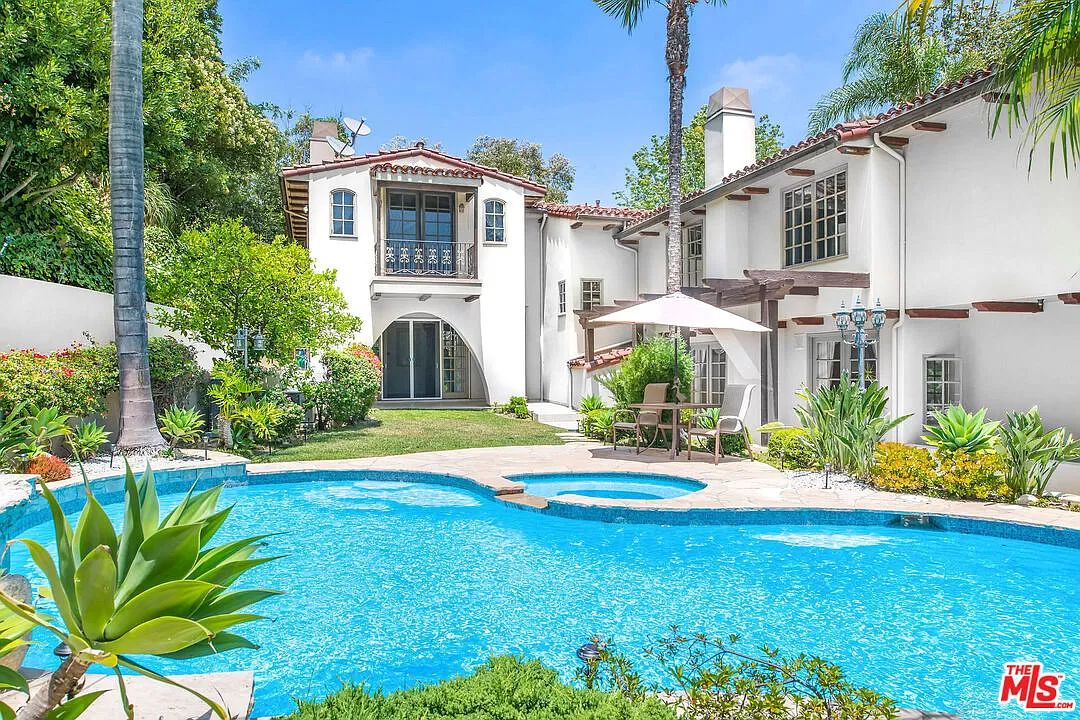 1125 San Ysidro Dr