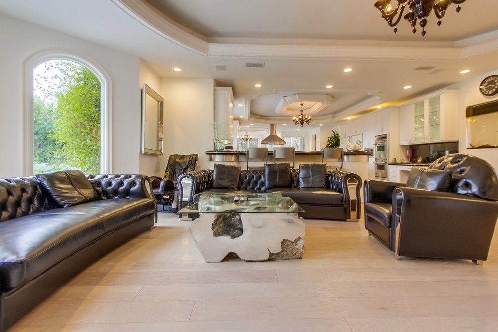 2227 Stratford Circle