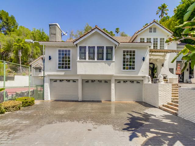 4704 Balboa Avenue