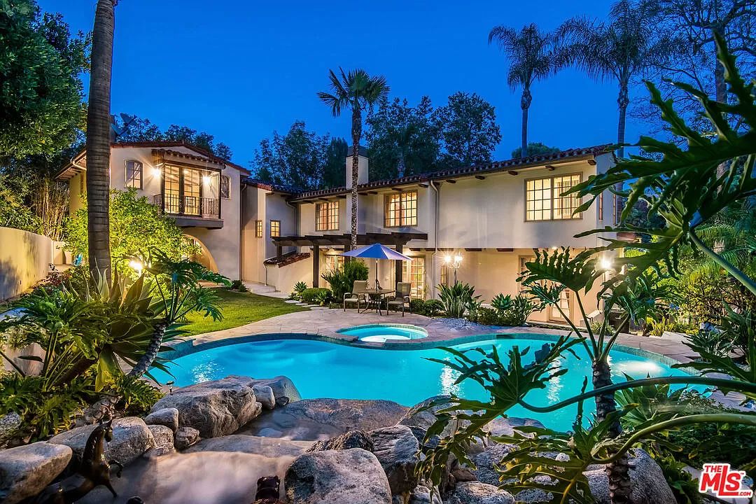 1125 San Ysidro Dr
