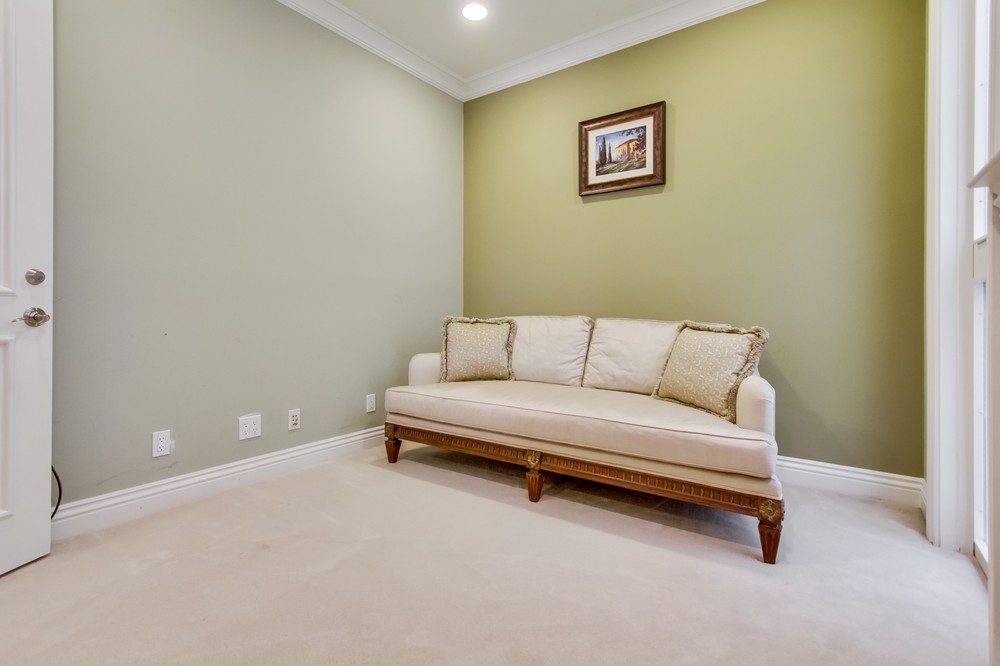 132 Maple Drive  201