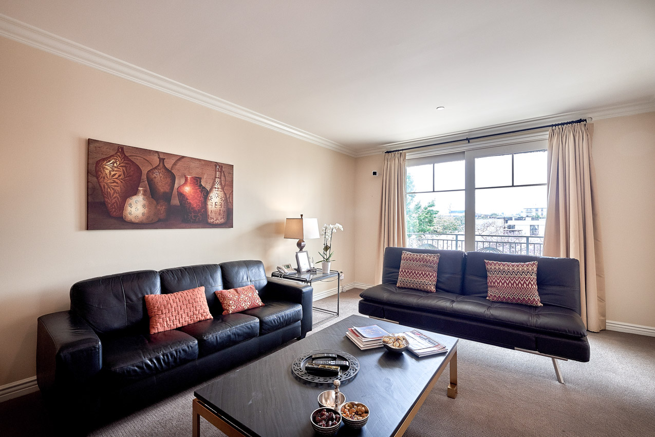 430 N Oakhurst Dr.