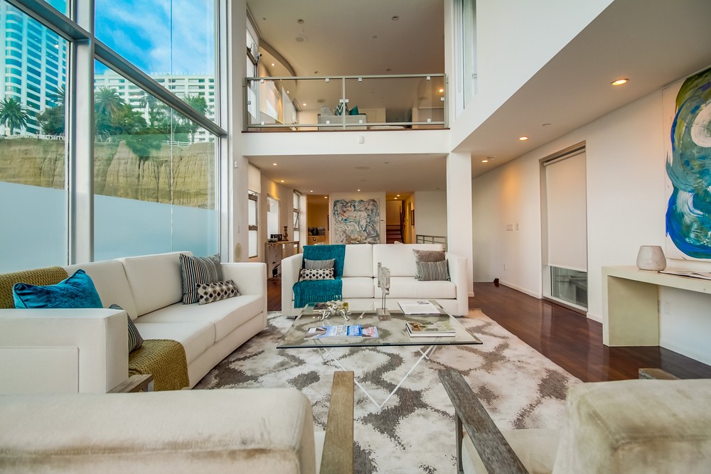 1255 Palisades Beach Rd