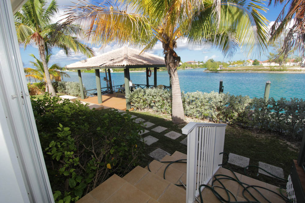 Beautiful 4 Bedroom Estate at Princess Isles