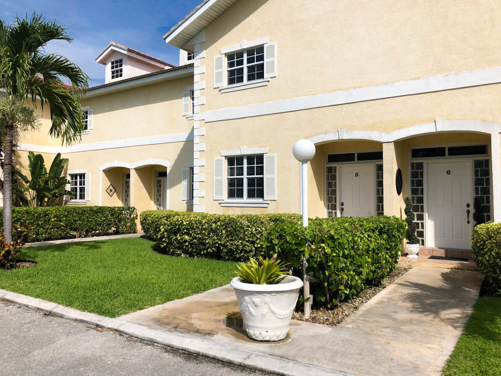 Beautiful Canalfront Condo at Channel Bay Club