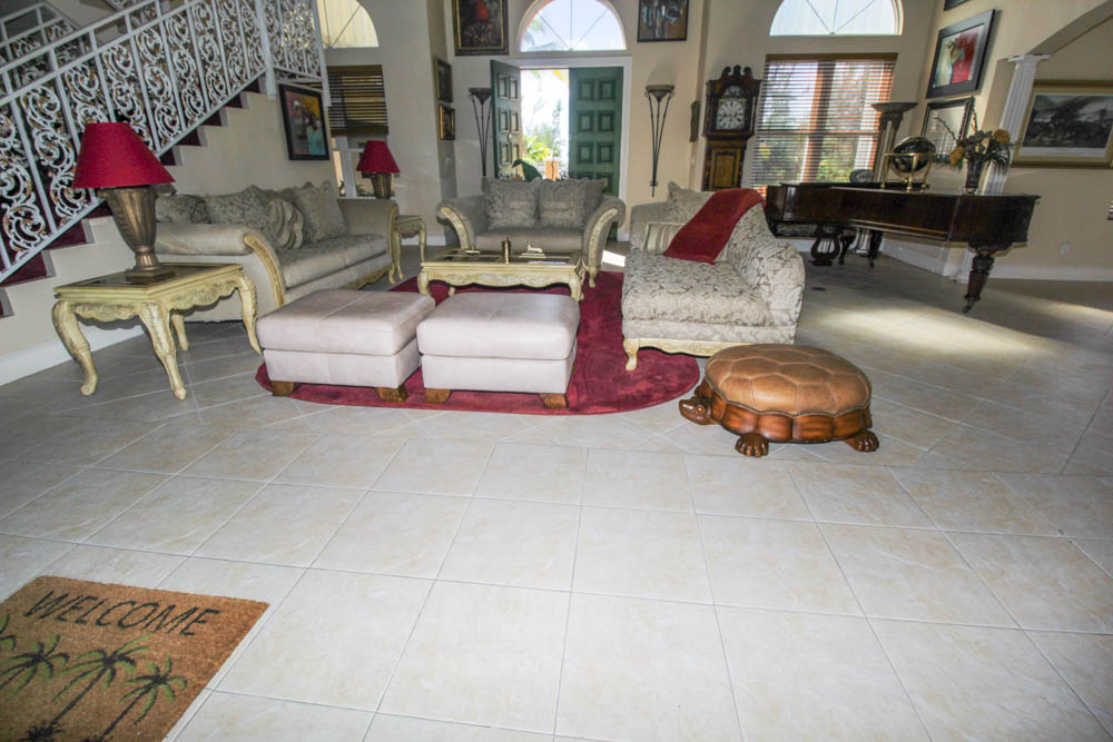 Beautiful 4 Bedroom Estate at Princess Isles