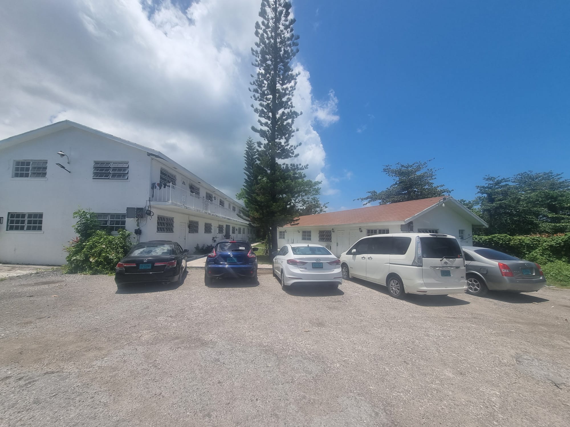 20 Unit Apartment Complex off West Bay