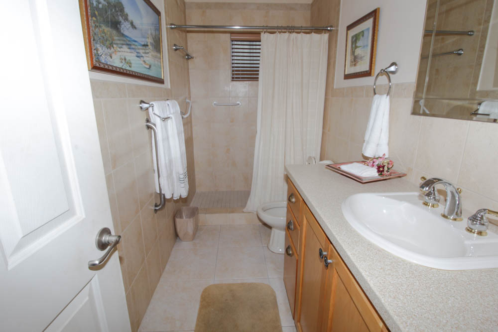 Beautiful 4 Bedroom Estate at Princess Isles