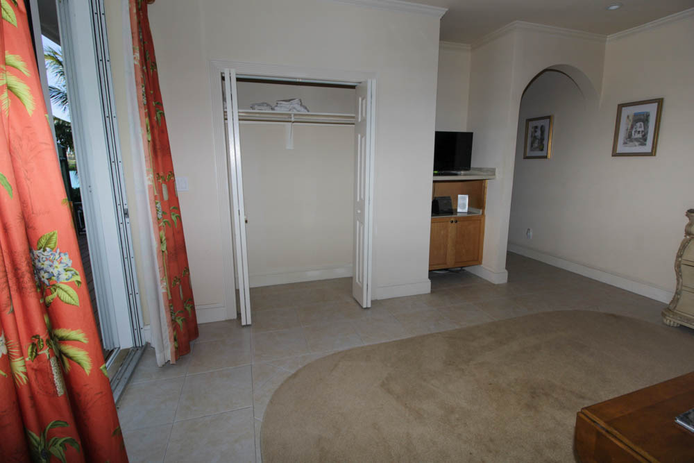 Beautiful 4 Bedroom Estate at Princess Isles