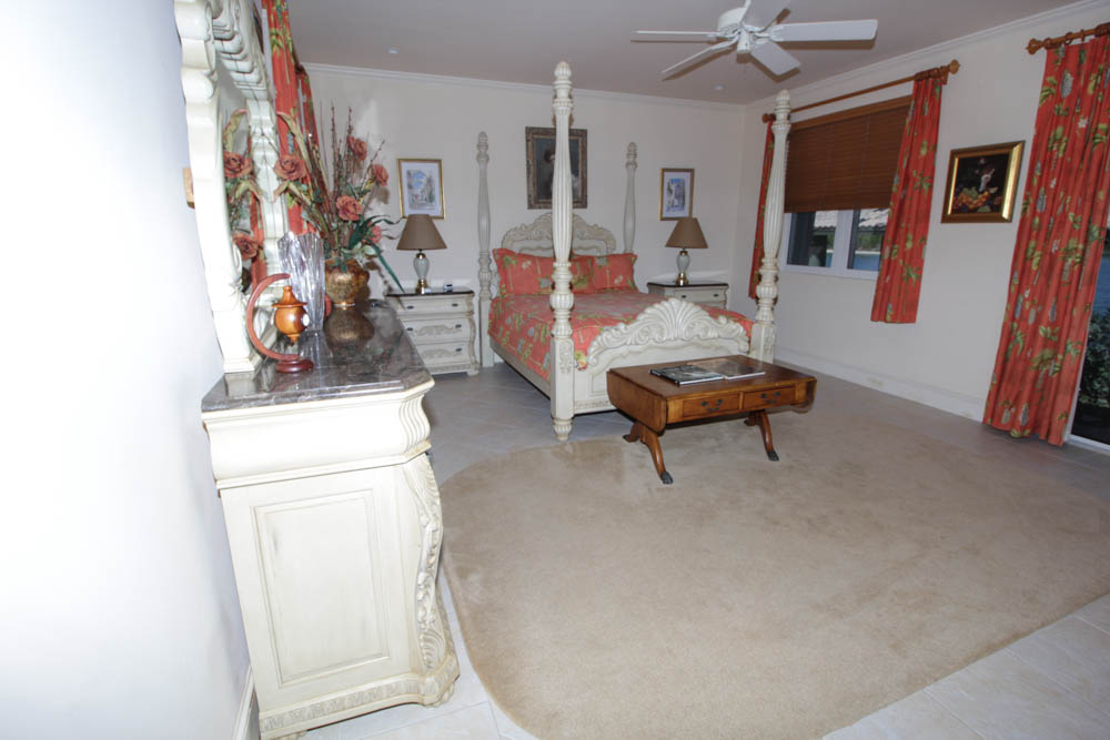 Beautiful 4 Bedroom Estate at Princess Isles