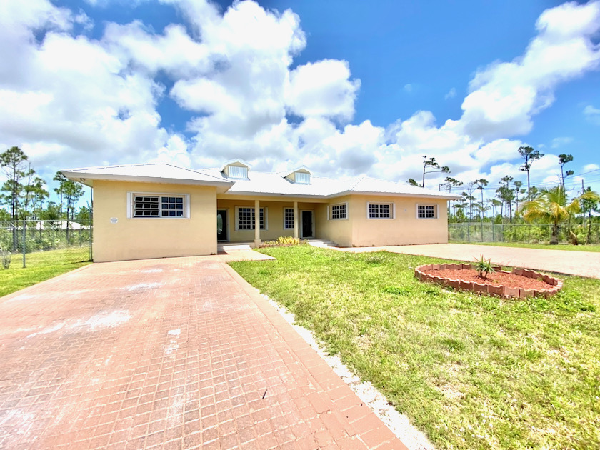 Residential for sale in Grand Bahama/Freeport, Bahamas, 19193C1627674439393