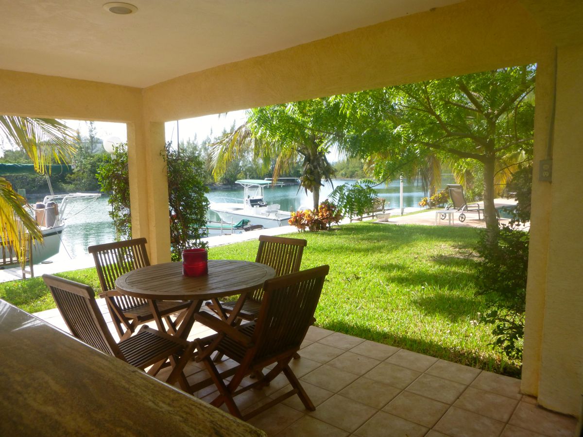 Beautiful Canalfront Condo at Channel Bay Club