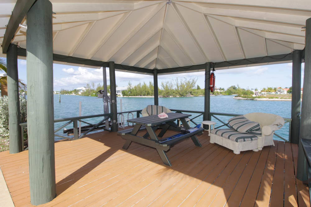 Beautiful 4 Bedroom Estate at Princess Isles