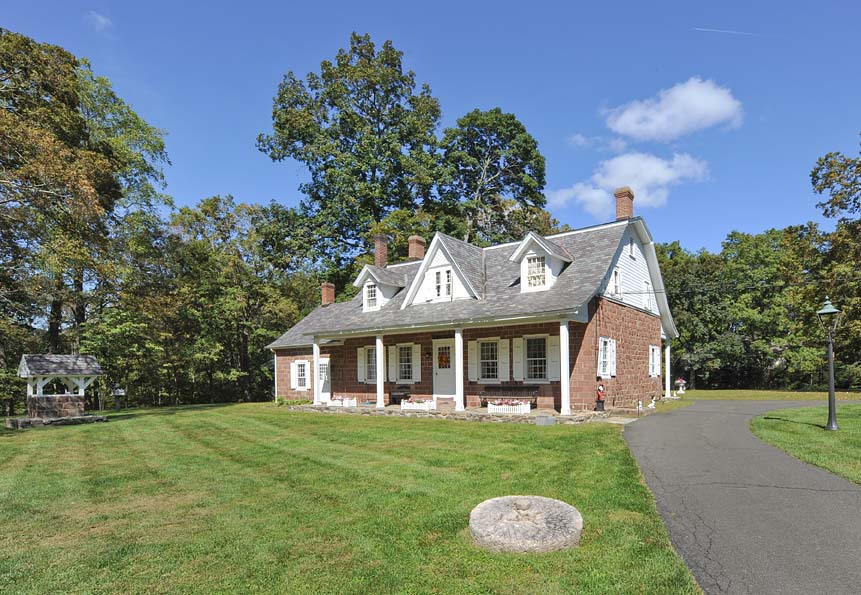 199  E, Saddle River Rd