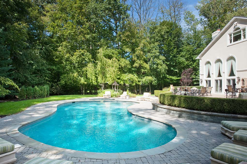 183  Chestnut Ridge Road
