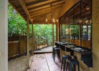 1720 Willow