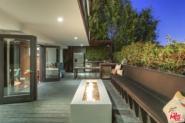 2300 Ronda Vista