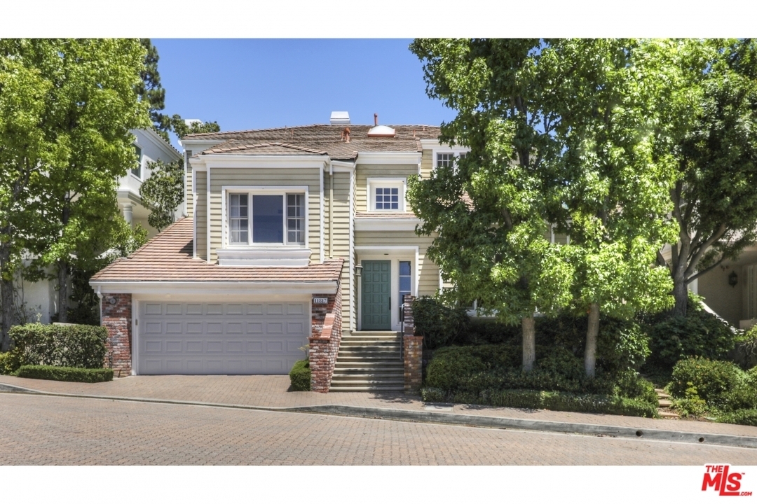 11817 Henley Lane