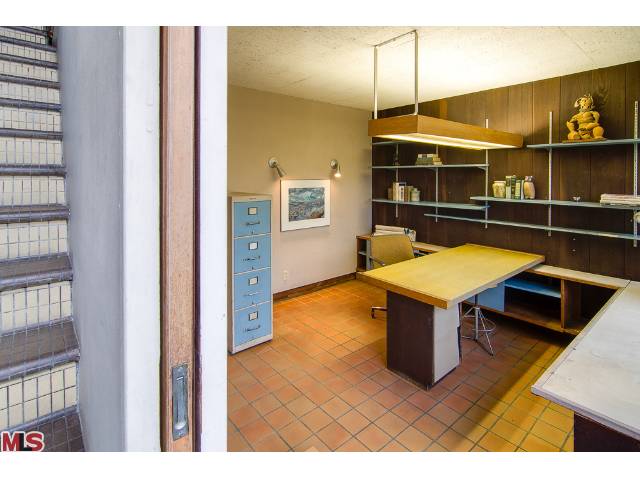 2173 Redcliff