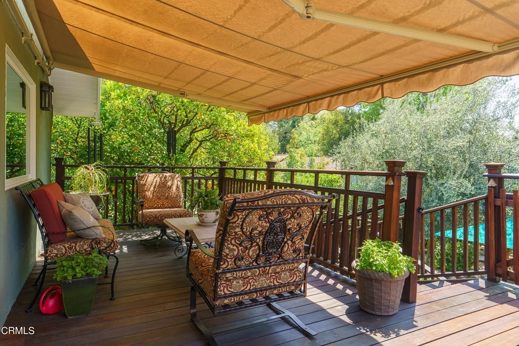 1296 E Calaveras