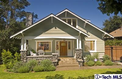 1095 N Marengo