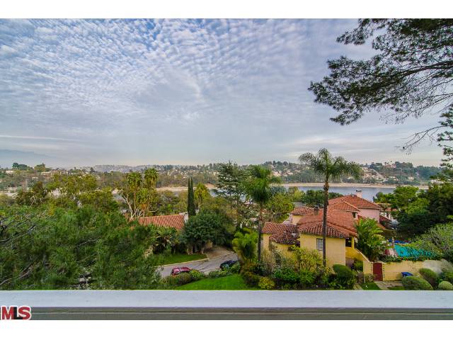 2173 Redcliff