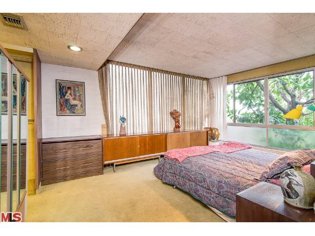 2173 Redcliff