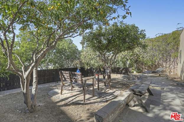 1367 Laveta Terrace