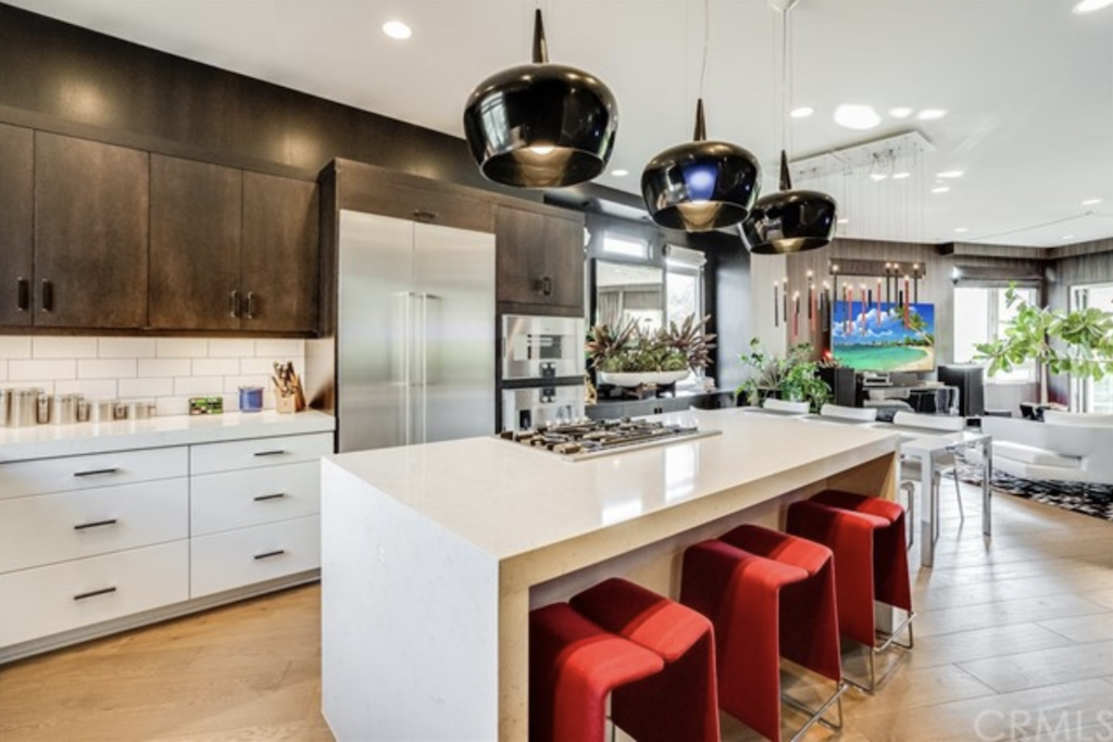 5873 Seaglass CIR