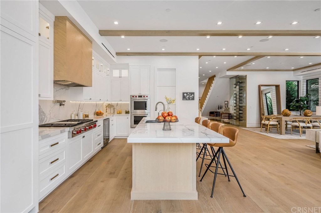 12942 Bloomfield