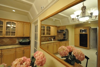 360 N. Poinsettia Pl