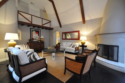 360 N. Poinsettia Pl