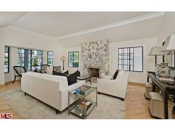 111 N Citrus