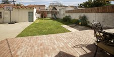 120 S. Poinsettia Place