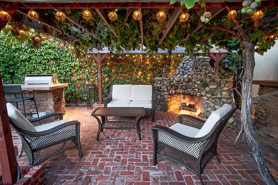 128 S Alta Vista Blvd