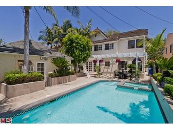 111 N Citrus