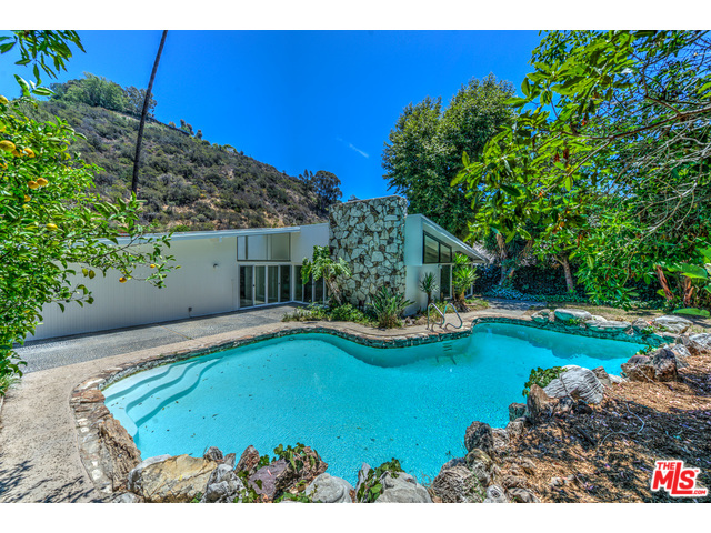 939 Roscomare Rd