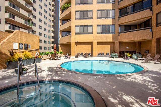 10430 Wilshire 506