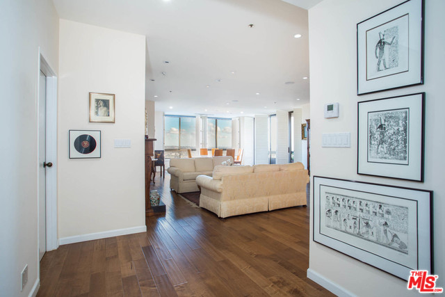 10430 Wilshire 506