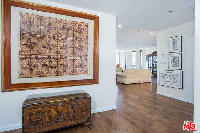 10430 Wilshire 506