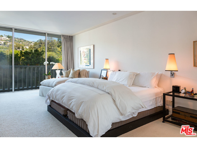 9255 Doheny Rd 703