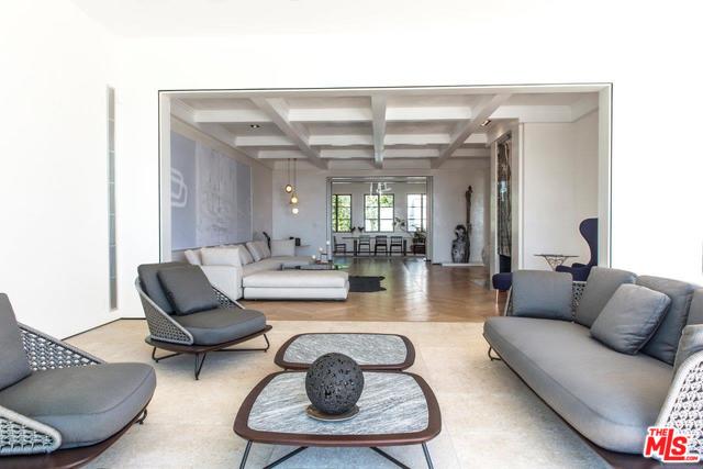 1251 Tower Grove Drive