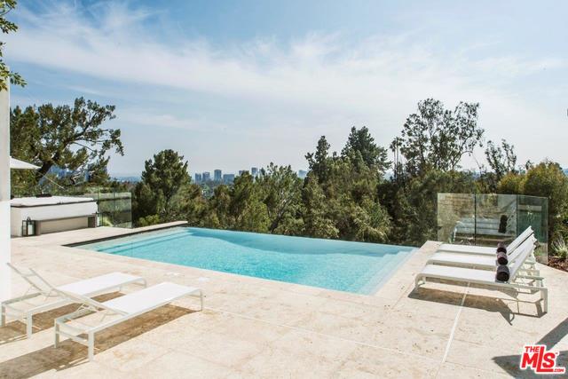1251 Tower Grove Drive