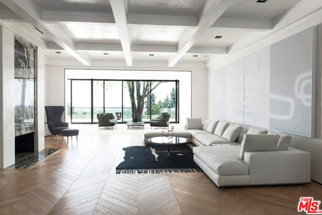 1251 Tower Grove Drive