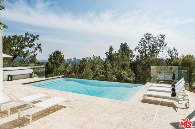 1251 Tower Grove Drive