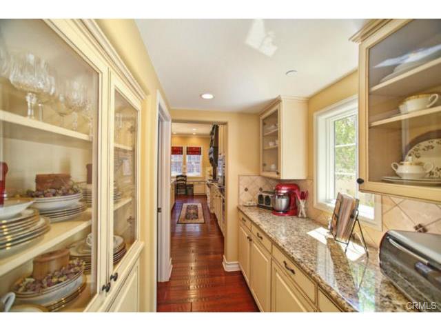 26012 Horseshoe Cr