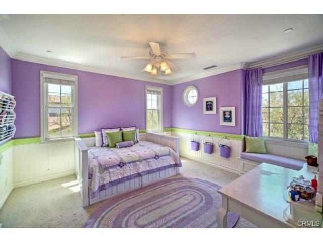 26012 Horseshoe Cr