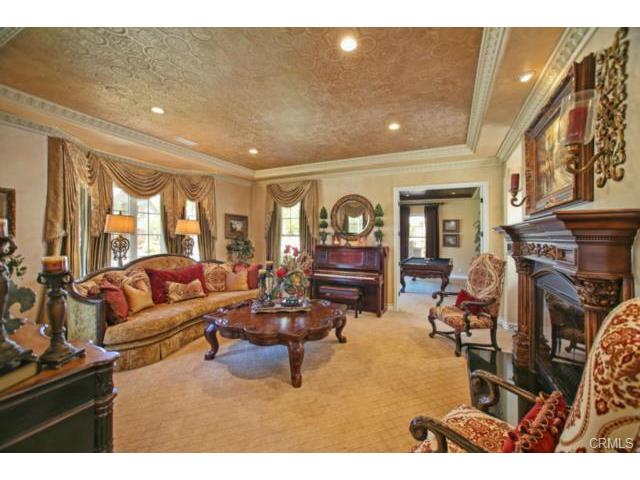 26012 Horseshoe Cr
