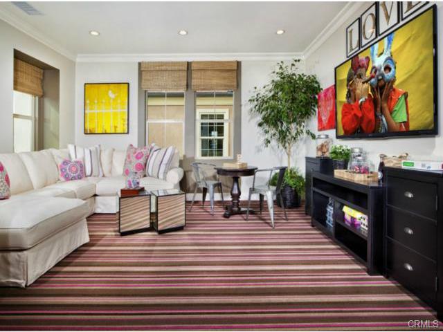 71 Gainsboro